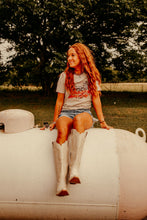 Load image into Gallery viewer, AmeriCAN Beer Graphic Tee