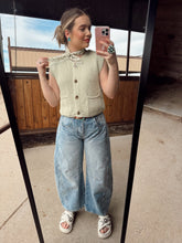 Load image into Gallery viewer, The Saline Sweater Vest EXTRA SMALL