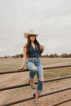 Load image into Gallery viewer, Wrangler Wild West 603 Patty Jeans- 28