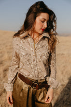 Load image into Gallery viewer, Holly Rose Button Up