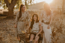 Load image into Gallery viewer, Holly Rose Sweater