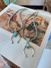 Load image into Gallery viewer, The Naja on Navajo Pearls Necklace