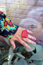 Load image into Gallery viewer, Rock Scarf Slides