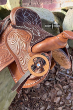 Load image into Gallery viewer, Thatcher Scarf Slide