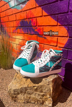Load image into Gallery viewer, DS Heartland Hightops