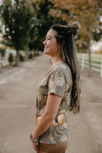 Load image into Gallery viewer, Lucky Belle Tee