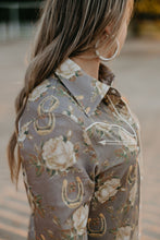 Load image into Gallery viewer, Lucky Belle Button Up