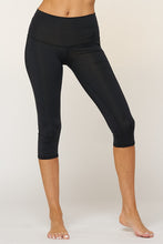 Load image into Gallery viewer, Solid Black Goddess Capri