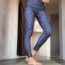 Load image into Gallery viewer, Pixie Rose Hot Pant
