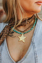Load image into Gallery viewer, Chunky Gold Star Link Necklace