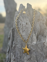 Load image into Gallery viewer, Chunky Gold Star Link Necklace