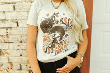 Load image into Gallery viewer, Donald Trump Retro Graphic Tee