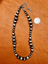 Load image into Gallery viewer, Amarillo Short Necklace