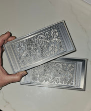 Load image into Gallery viewer, 3d Print Silver Tooled Horse Trinket Gift Box with free horse keychain