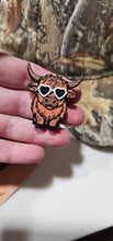 Load image into Gallery viewer, Bag of 25 -Boutique 3d Printed Package Inserts Cool Highland Brown Cow Made in America