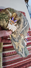 Load image into Gallery viewer, Bag of 25 -Boutique 3d Printed Package Inserts Cute Easter Highland Cow Made in America