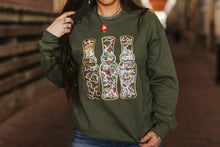 Load image into Gallery viewer, Sequin Hunting Duck Calls Patch Sweatshirt