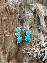 Load image into Gallery viewer, Trio Turquoise Stone Ear Climber