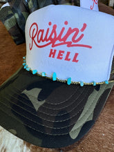 Load image into Gallery viewer, Turquoise Stone Chips Hat Chain