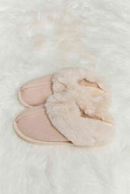 Load image into Gallery viewer, Melody Fluffy Indoor Slippers