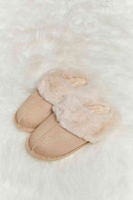 Load image into Gallery viewer, Melody Fluffy Indoor Slippers