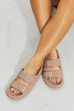 Load image into Gallery viewer, Qupid Comfy Casual Rubber Slide Sandal in Dust Storm