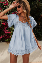 Load image into Gallery viewer, Spliced Lace Tie-Back Babydoll Top