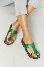 Load image into Gallery viewer, MMShoes Drift Away T-Strap Flip-Flop in Green