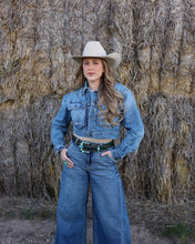 Load image into Gallery viewer, Hearne Denim Cargo Jacket MEDIUM
