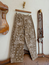 Load image into Gallery viewer, The Dun Paisley Barrel Jeans
