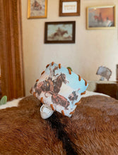 Load image into Gallery viewer, The Pasture Roping Nightlight
