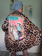 Load image into Gallery viewer, Baha Ranch Retro Pop Western Leopard Cowgirl Robe
