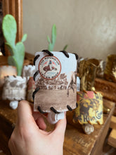 Load image into Gallery viewer, The Round Up 1913 Nightlight
