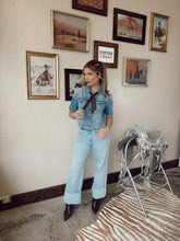 Load image into Gallery viewer, The Fiona Jeans in Light Wash
