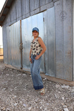 Load image into Gallery viewer, The Cambree Jeans in Medium Wash-7
