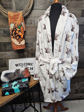 Load image into Gallery viewer, Silly Highland Cow Women&#39;s Western Bath Robe

