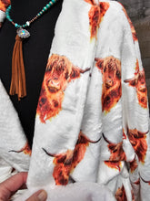Load image into Gallery viewer, Highland Cow Women&#39;s Western Bath Robe
