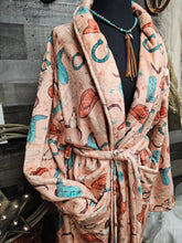 Load image into Gallery viewer, Totally Western Women&#39;s Western Bath Robe
