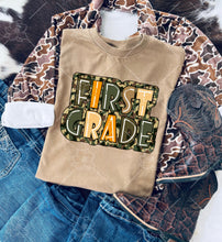 Load image into Gallery viewer, Camo BTS- Youth
