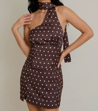 Load image into Gallery viewer, The Pretty Woman Skirt Set
