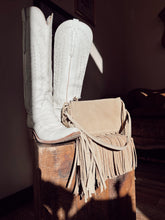 Load image into Gallery viewer, The Raglet Bag in Sand

