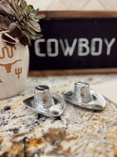 Load image into Gallery viewer, The Hat Salt &amp; Pepper Shakers
