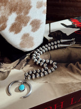 Load image into Gallery viewer, The Rena Begay Naja Navajo Pearl Necklace

