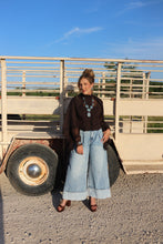 Load image into Gallery viewer, The Tustin Wide Leg Jeans
