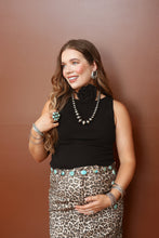 Load image into Gallery viewer, The Bedford Top in Black MEDIUM
