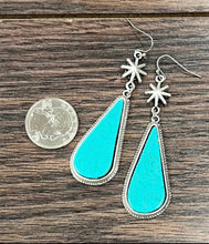Load image into Gallery viewer, Turquoise Spur Earrings
