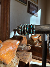 Load image into Gallery viewer, The Stretchy Navajo Pearl Bracelet
