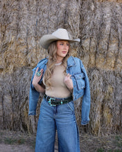Load image into Gallery viewer, Hearne Denim Cargo Jacket MEDIUM

