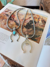 Load image into Gallery viewer, The Naja on Navajo Pearls Necklace

