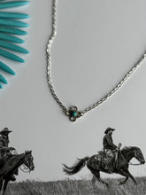 Load image into Gallery viewer, Turquoise Clover Pendant Chain Necklace
